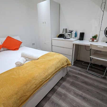 Mile End- Prime Location Hotel Londen Buitenkant foto