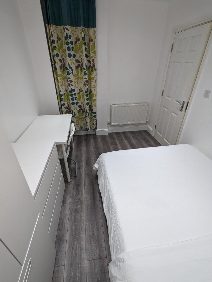 Mile End- Prime Location Hotel Londen Buitenkant foto
