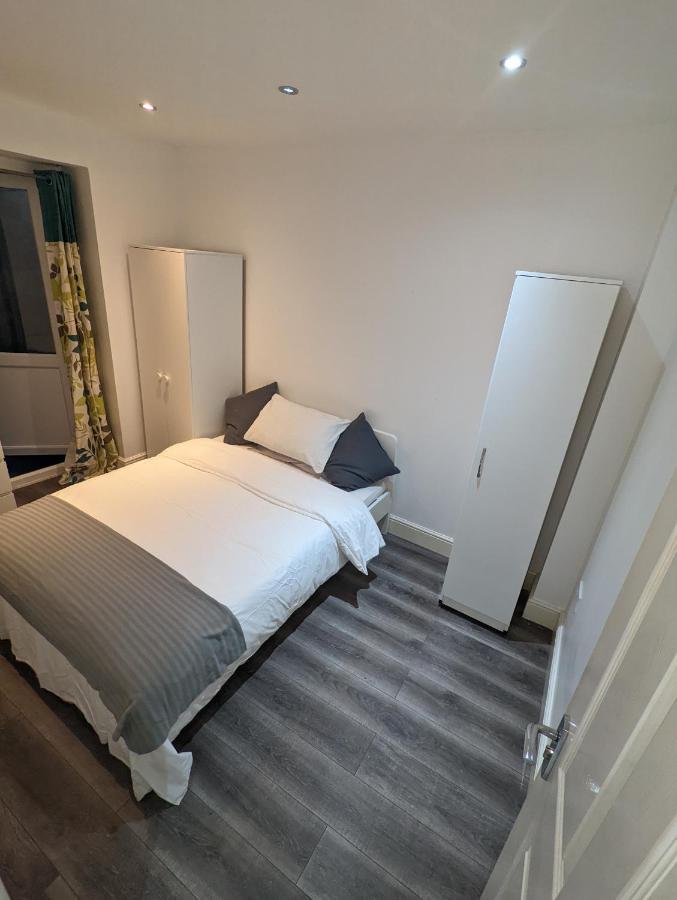 Mile End- Prime Location Hotel Londen Buitenkant foto
