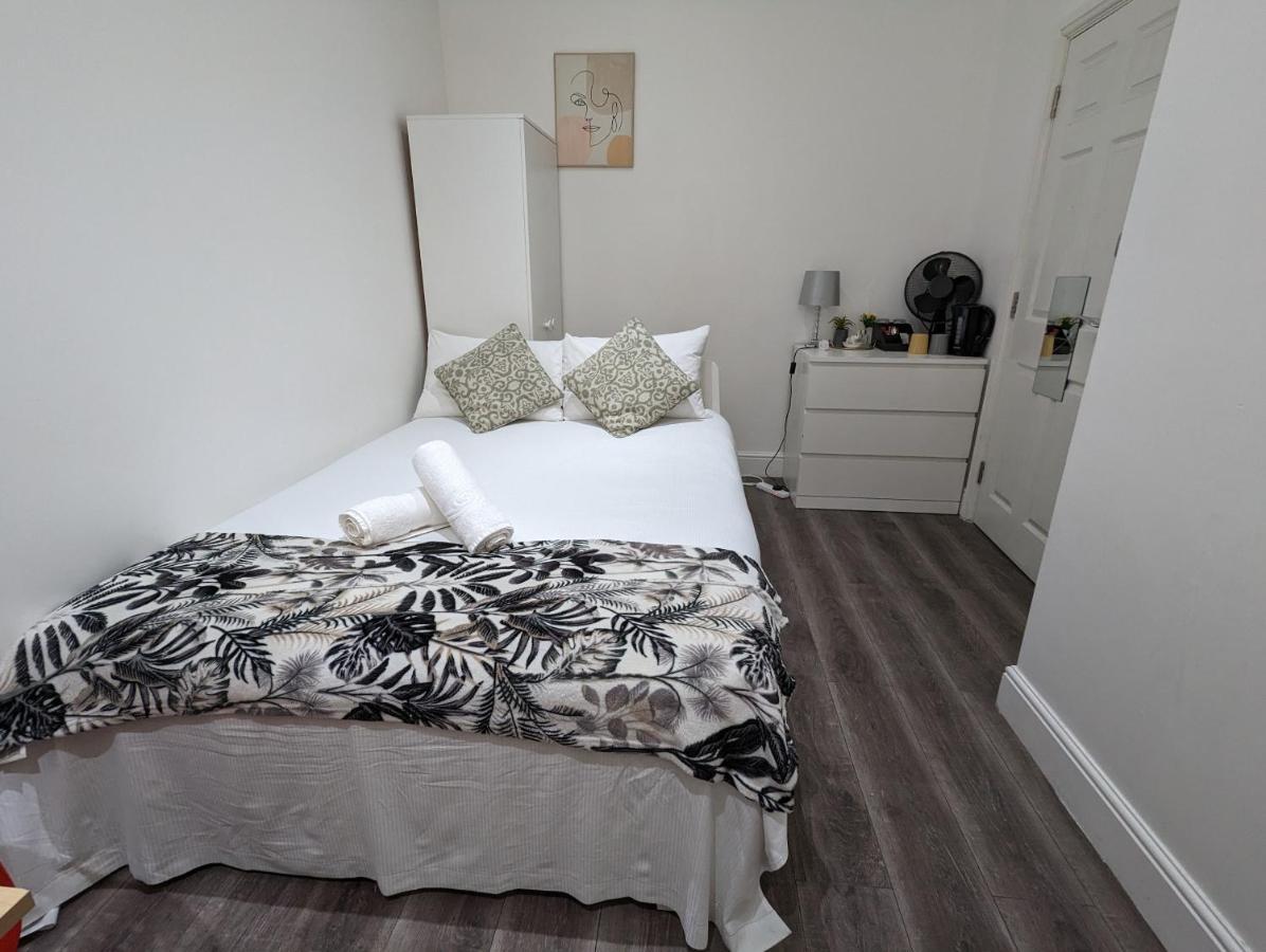 Mile End- Prime Location Hotel Londen Buitenkant foto