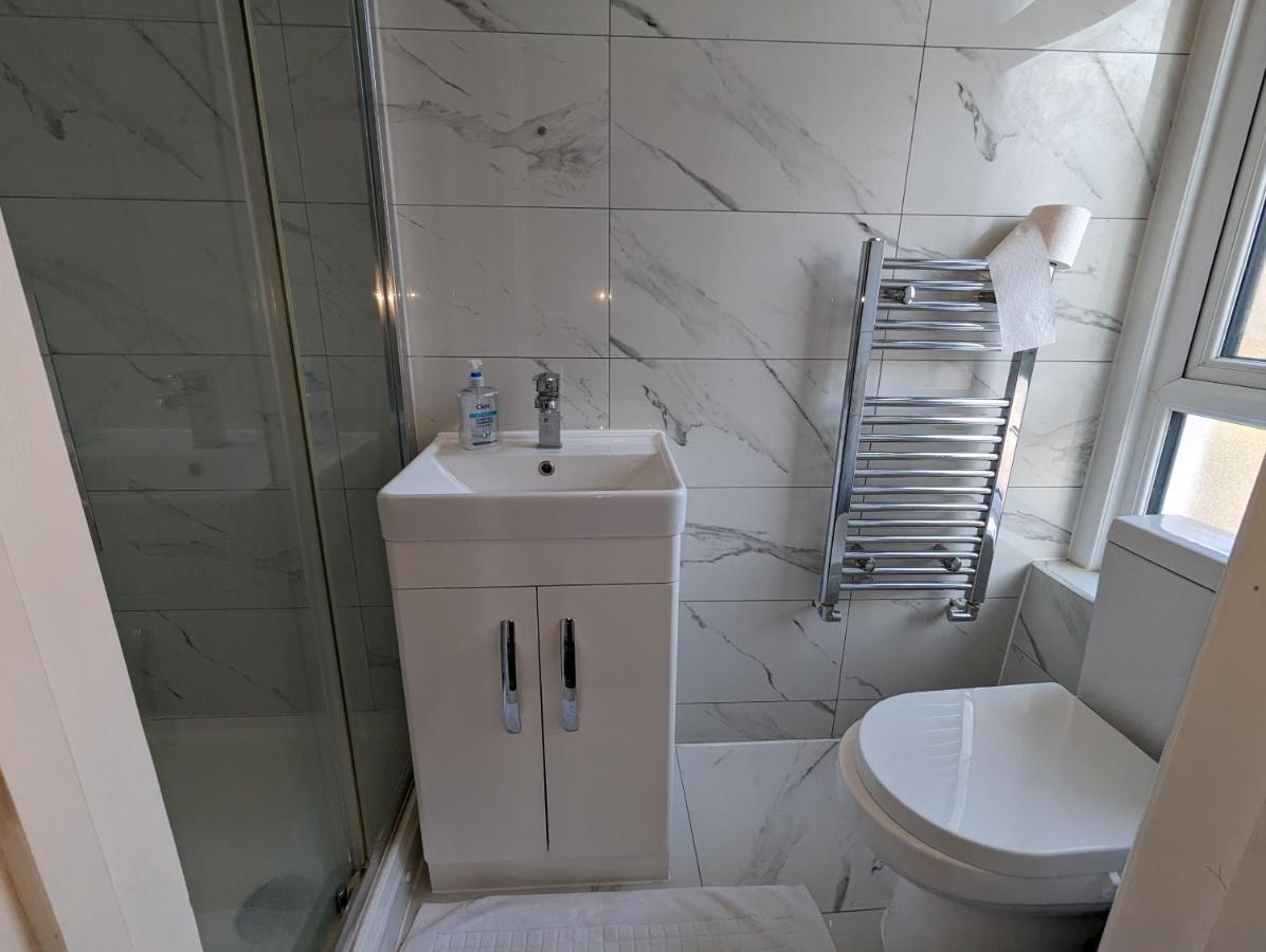 Mile End- Prime Location Hotel Londen Buitenkant foto