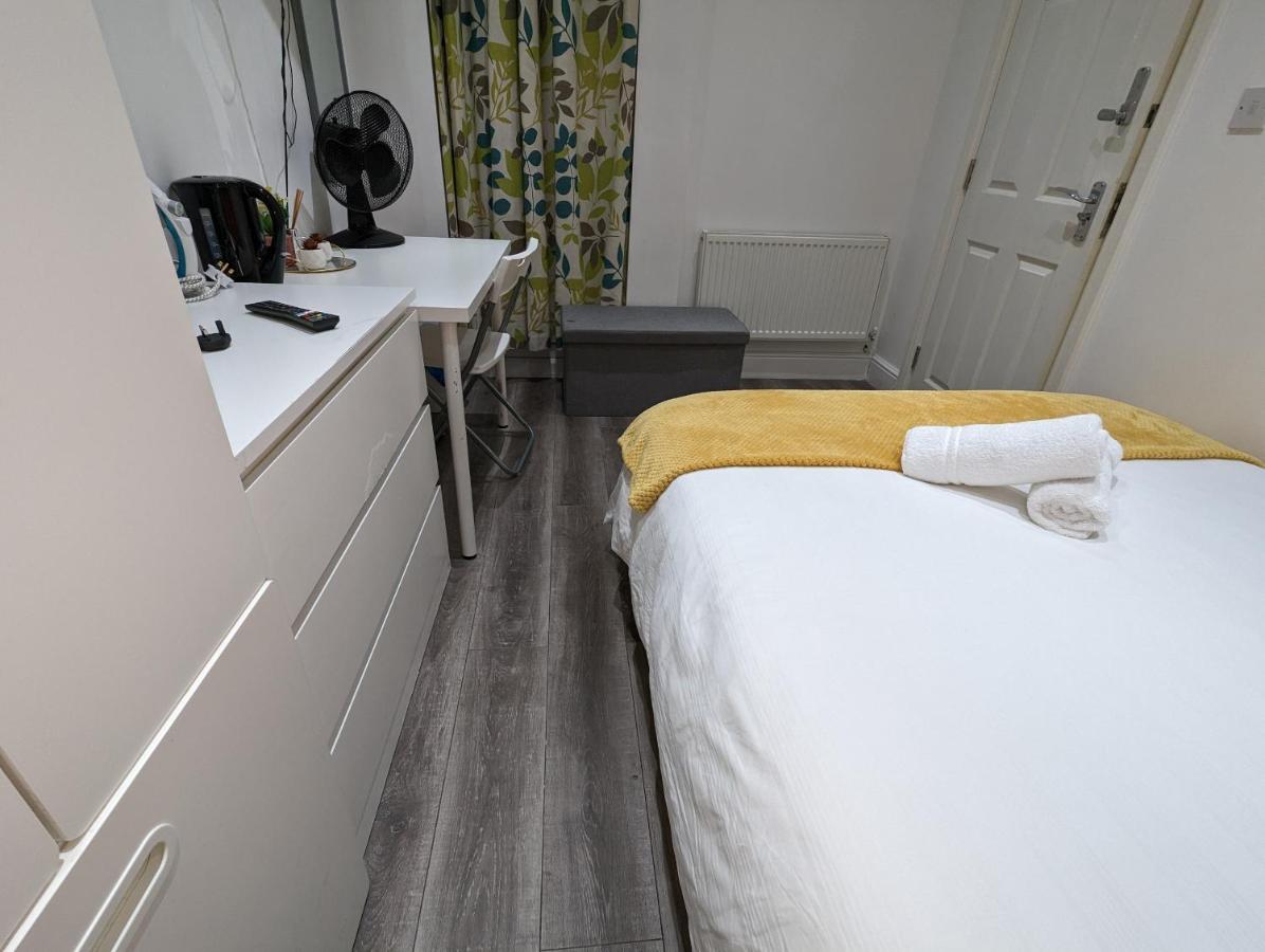 Mile End- Prime Location Hotel Londen Buitenkant foto